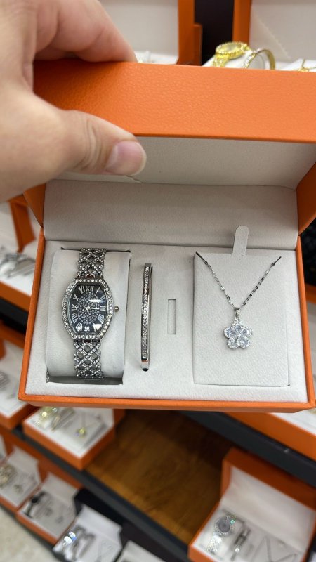 w.w.s.305 - waches women