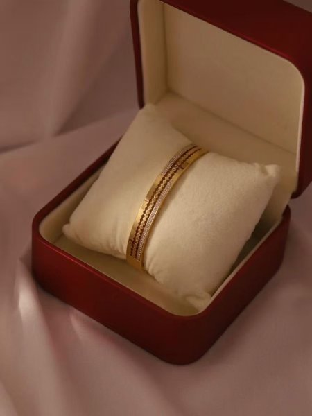 Bracelet-B.000