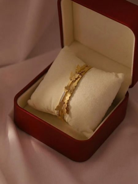 Bracelet-B.000