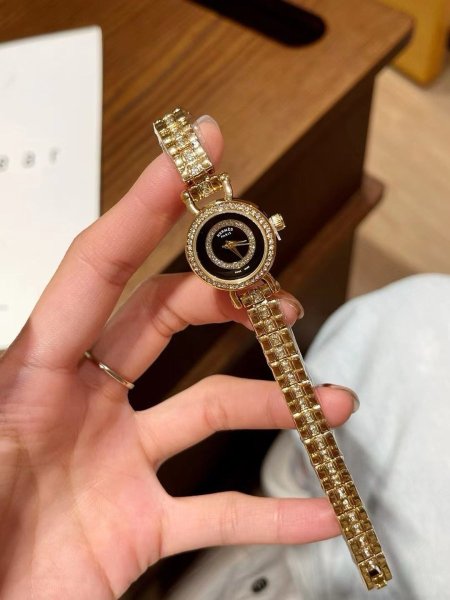 Women watches – W.W.B.37