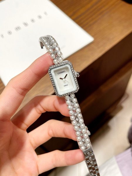 Women watches – W.W.B.41