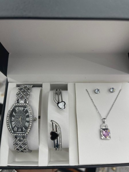 Women watche set -w.w.s.171